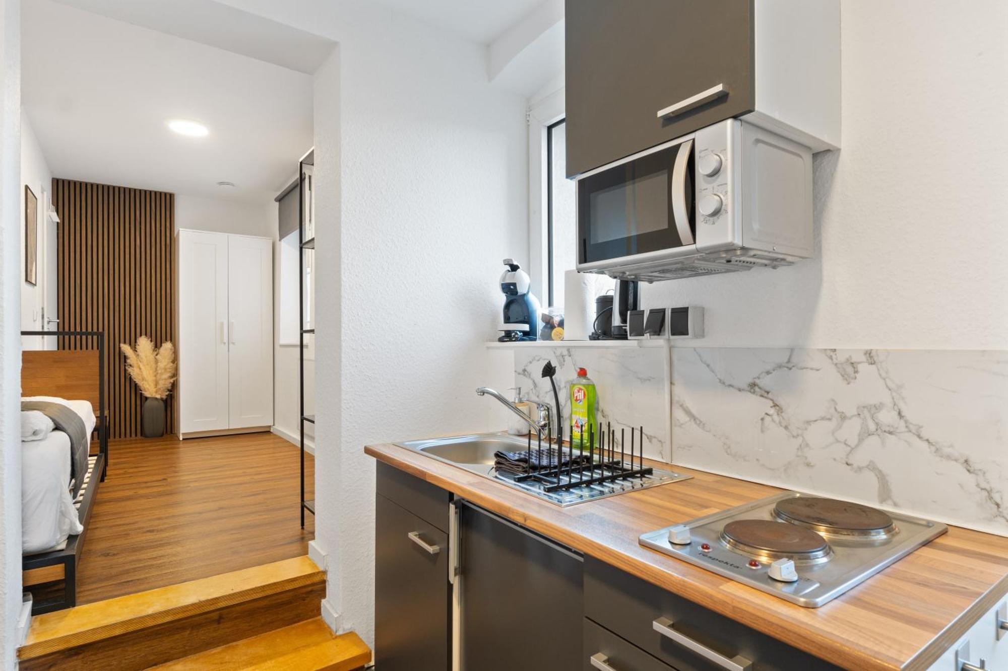 Modernes Apartement Am Rhein In Ruhiger Lage 科隆 外观 照片