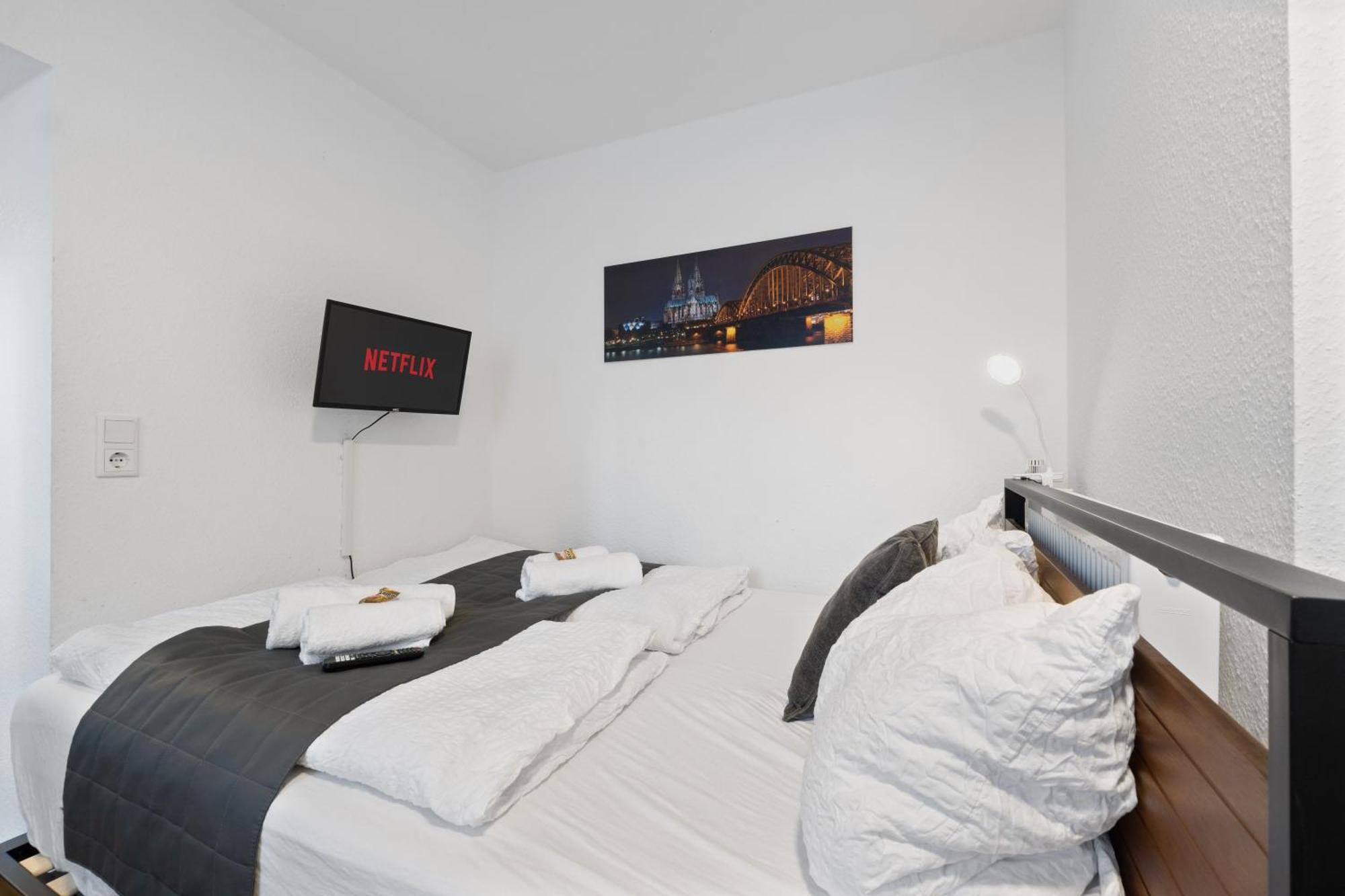 Modernes Apartement Am Rhein In Ruhiger Lage 科隆 外观 照片