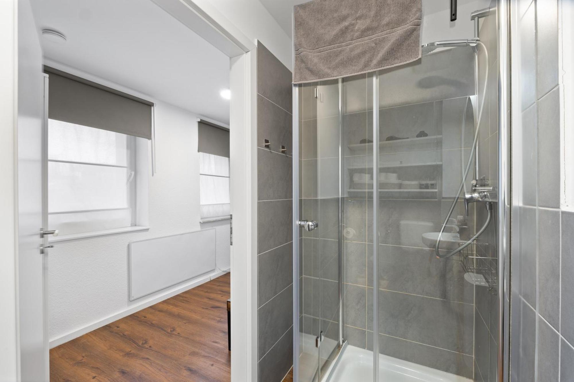 Modernes Apartement Am Rhein In Ruhiger Lage 科隆 外观 照片